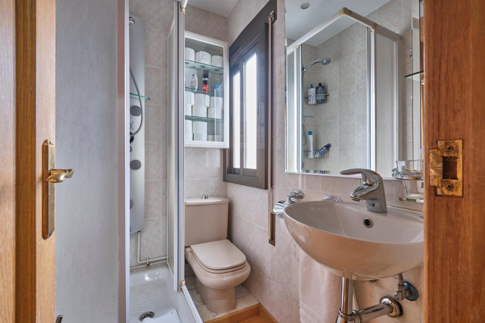 Apartamentos Carlos Madrid Extérieur photo