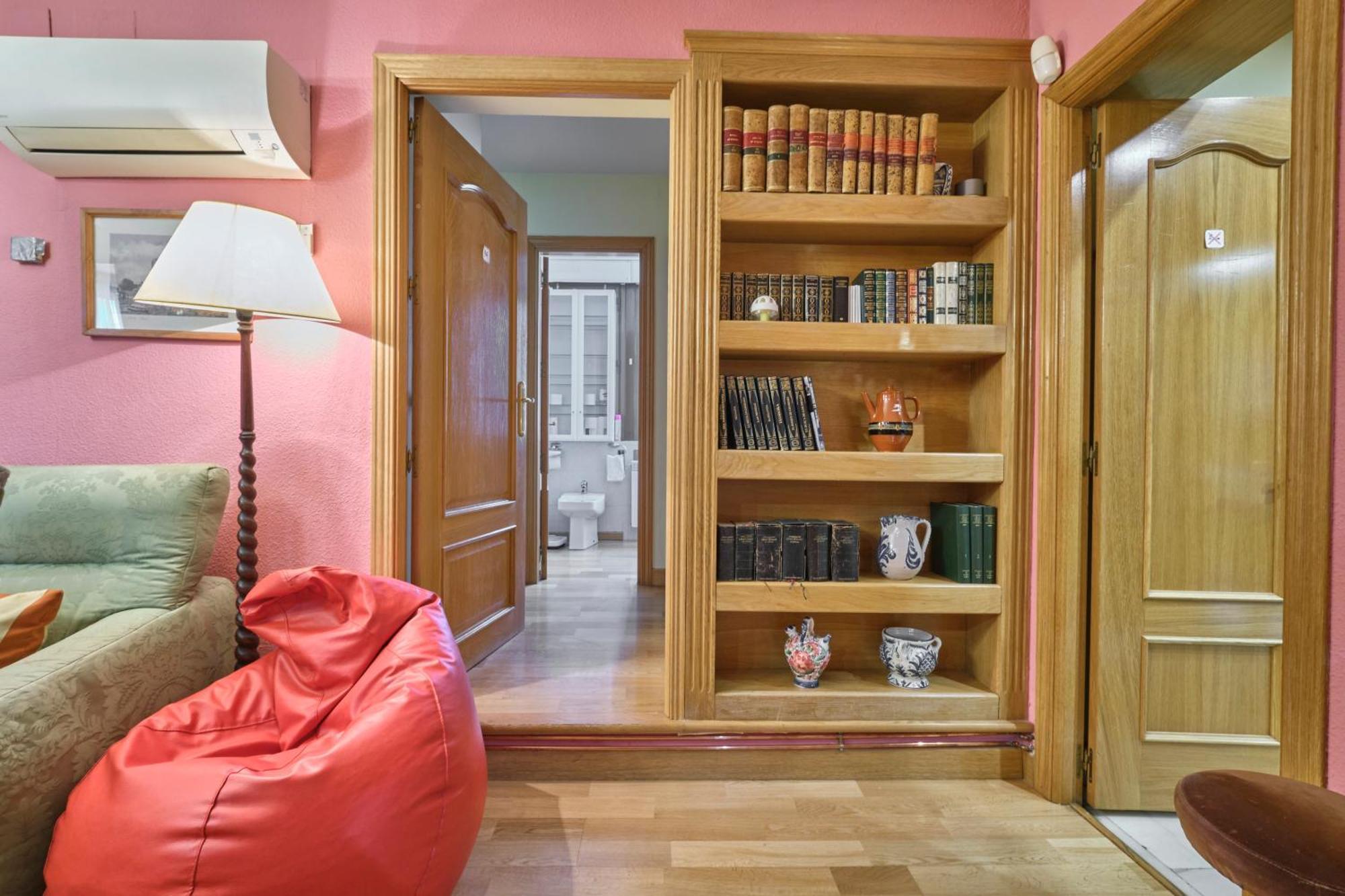 Apartamentos Carlos Madrid Extérieur photo