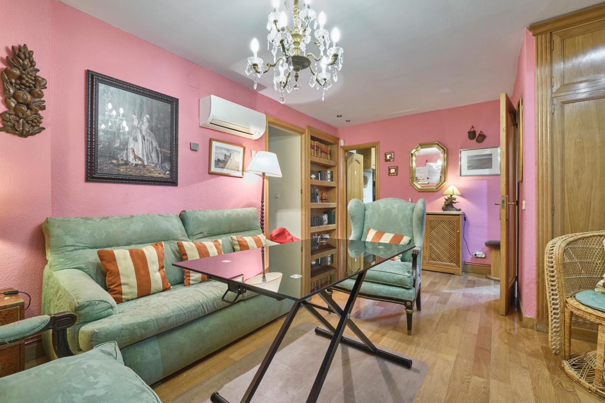 Apartamentos Carlos Madrid Extérieur photo