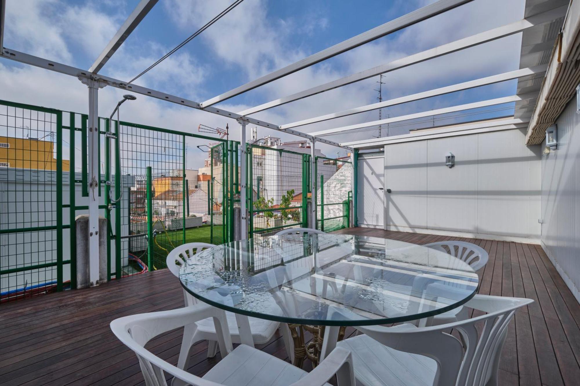 Apartamentos Carlos Madrid Extérieur photo